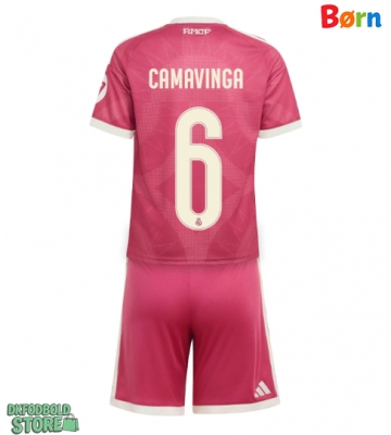 Real Madrid Eduardo Camavinga #6 Replika Babytøj Tredje sæt Børn 2026-27 Kortærmet (+ Korte bukser)
